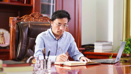 喜報！春光科技集團董事長韓衛(wèi)東榮獲市政府特殊津貼